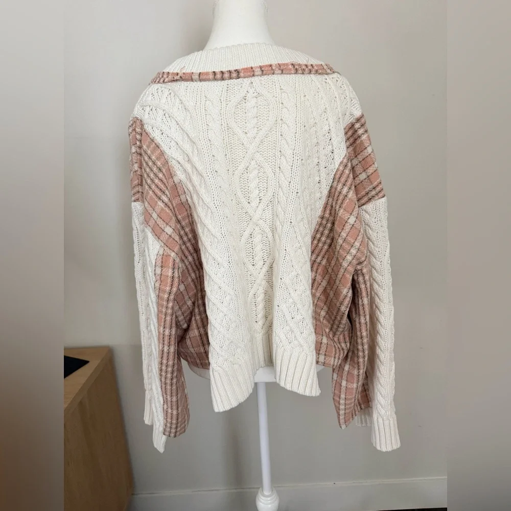 POL Boho Knit Sweater Cardigan Cream Blush Plaid V-Neck Oversized Medium NWOT - Picture 5 of 7